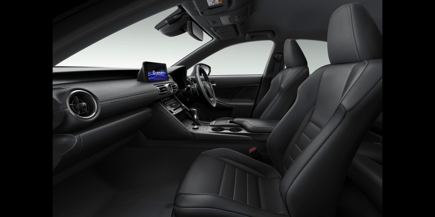 レクサスIS室内